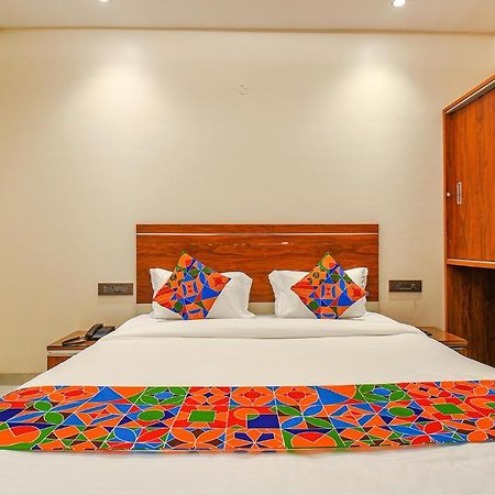 Fabhotel Gaurav Galaxy Пуна Экстерьер фото