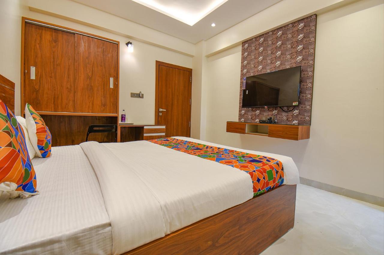 Fabhotel Gaurav Galaxy Пуна Экстерьер фото